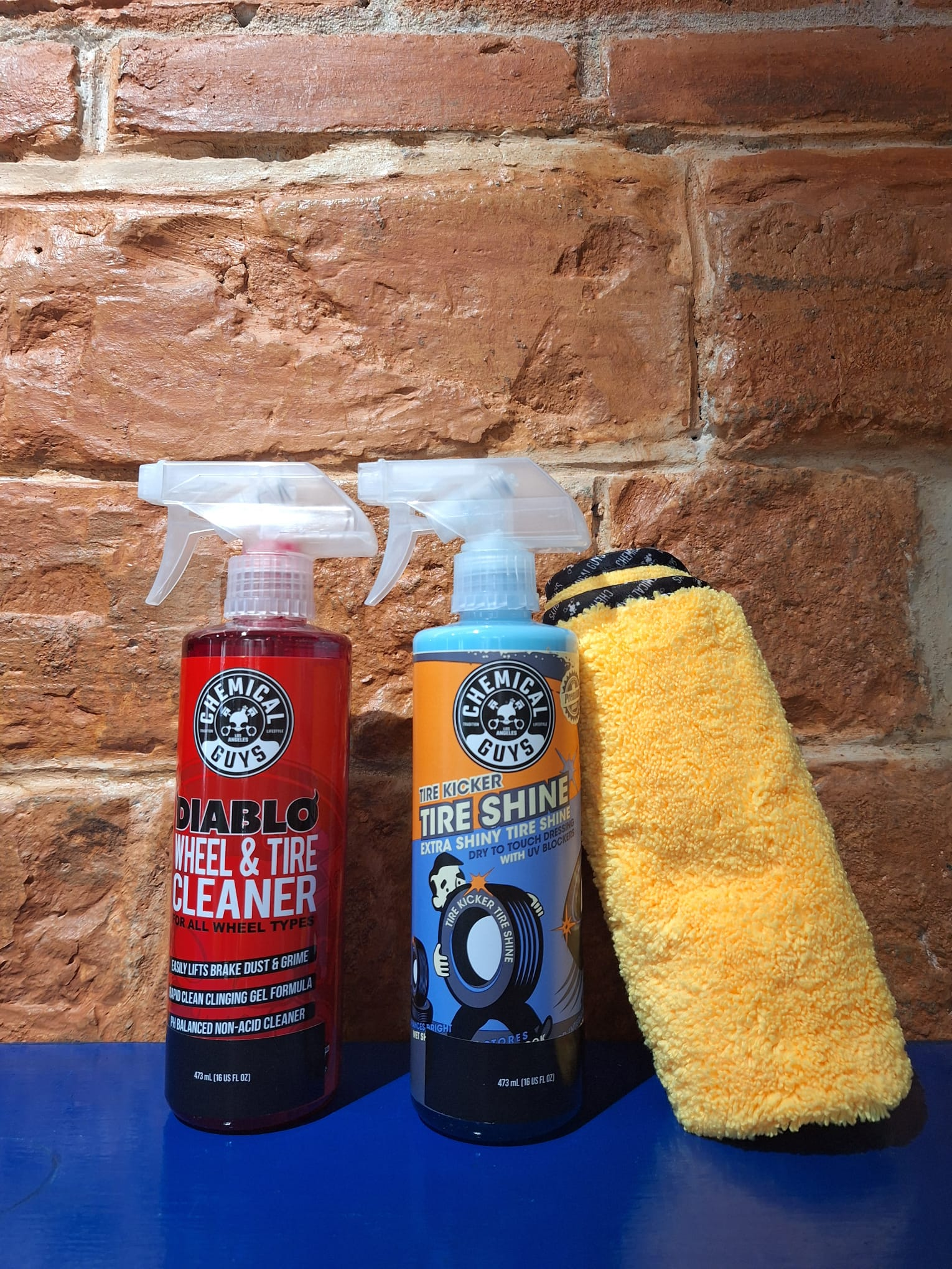 Image of Chemical Guys Wheel & Tyre Shine Kit